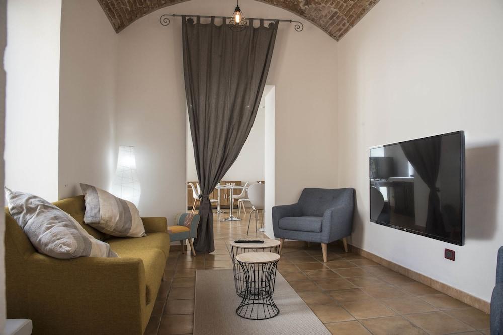 Villa Santadi Экстерьер фото